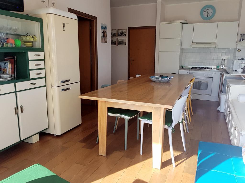 דירות מנרבה דל גארדה Casa Di Ludovica מראה חיצוני תמונה