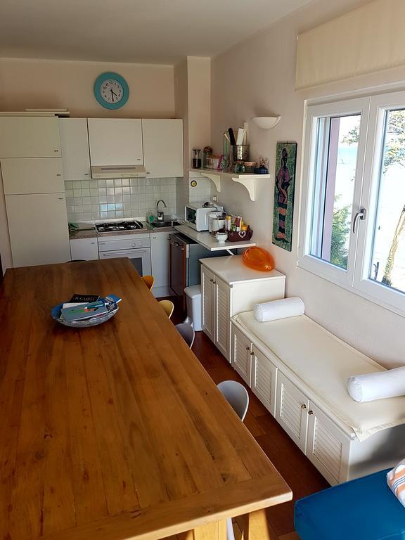 דירות מנרבה דל גארדה Casa Di Ludovica מראה חיצוני תמונה